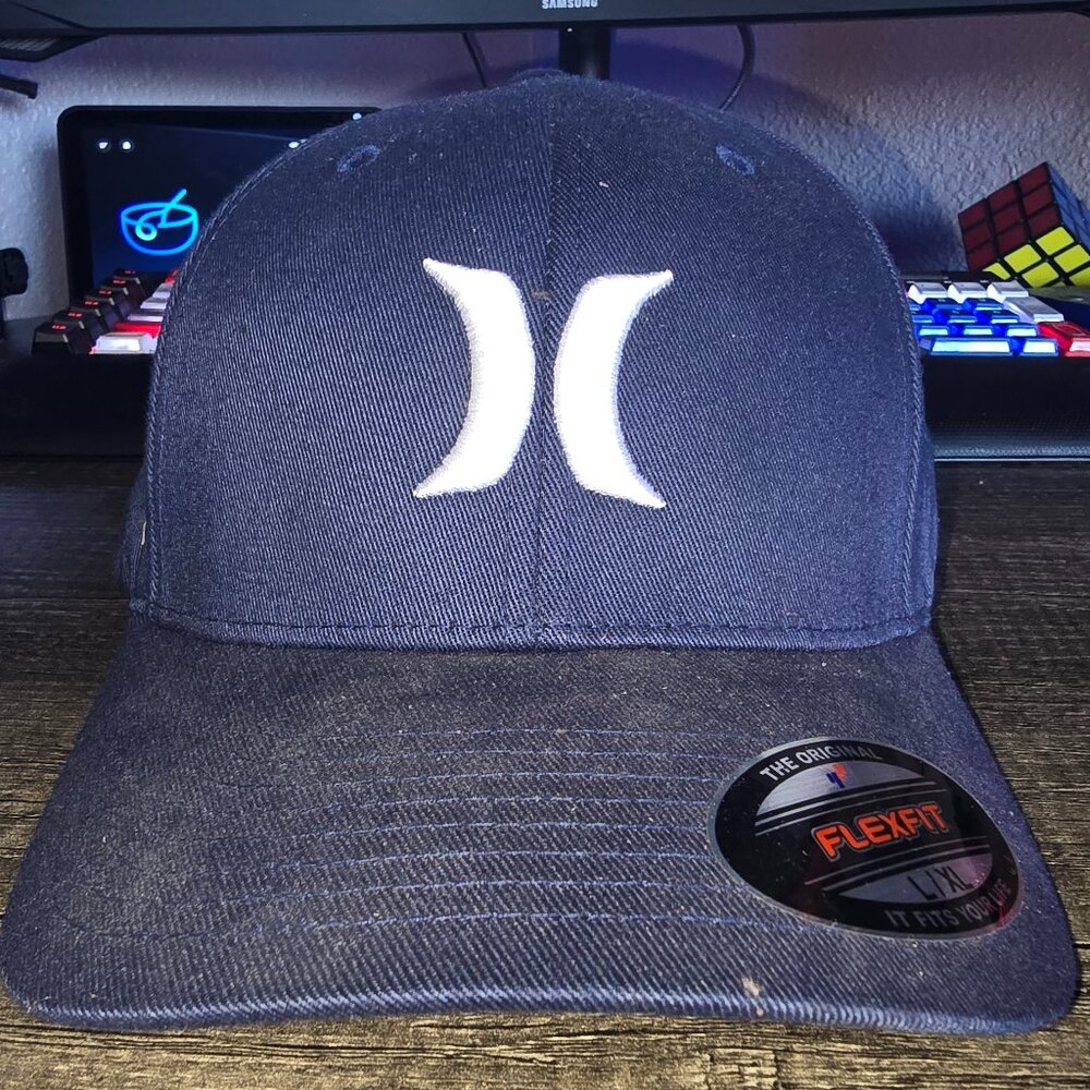 Hurley Navy Blue Flex Fit Hat (L/XL)